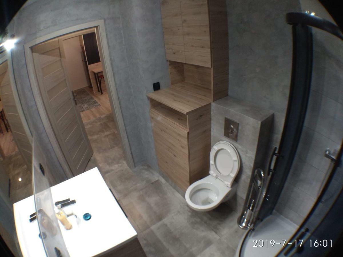 1120 Smialego 41 - Tanie Pokoje W Apartamencie - Samodzielne Zameldowanie - Self Check In Poznań Exterior foto
